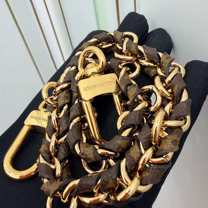 LOUIS VUITTON M28029 ボックスレザー 斜め掛けバッグ レディース斜め掛け 30x26x10cm サイズ:30x26x10cm