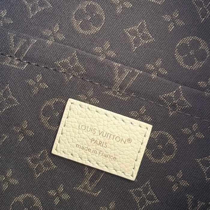 LOUIS VUITTON M29392 牛皮 モノグラム キャンバス 斜め掛けバッグ レディース斜め掛け 26x17x13.5cm サイズ:26x17x13.5cm