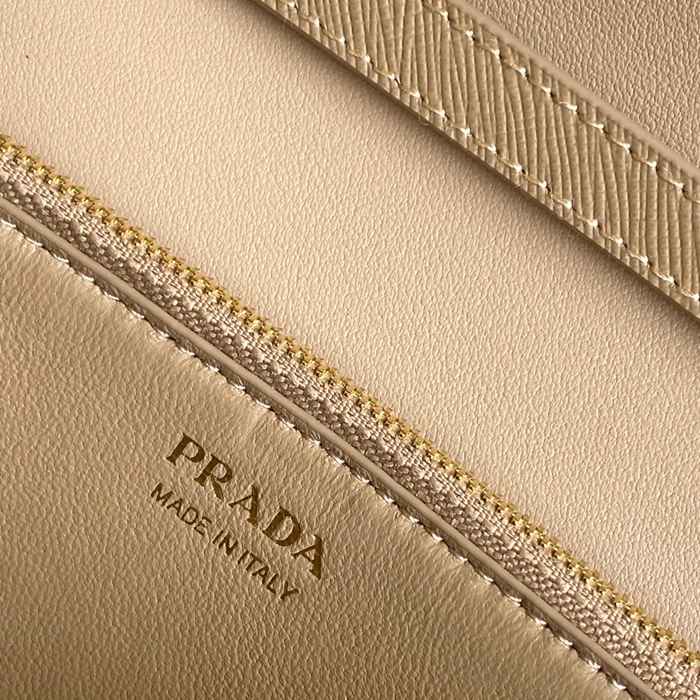 PRADA 1BD386 カーフスキン、ラムレザー ゴールド 斜め掛けバッグ、ショルダーバッグ、ハンドバッグ クラシック、ミニ 24x18x11cm サイズ:24x18x11cm