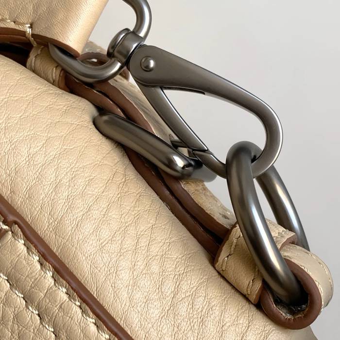 PRADA 1BG604 レザー 斜め掛けバッグ、ショルダーバッグ、ハンドバッグ クラシック 35x22x11cm サイズ:35x22x11cm