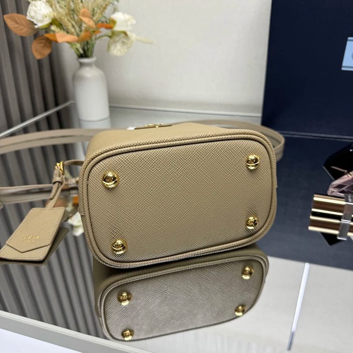 PRADA 1BA217 レザー ゴールド、プリント 斜め掛けバッグ、ショルダーバッグ、バケツバッグ クラシック、ミニ 18x17x10cm サイズ:18x17x10cm