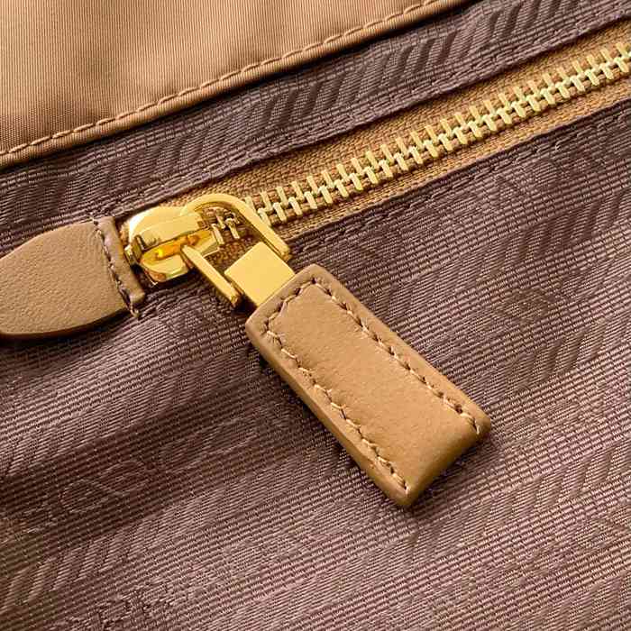 PRADA 1BC244 ナイロン ゴールド ハンドバッグ、トートバッグ ナイロン、トート、クラシック 48x39x14cm サイズ:48x39x14cm