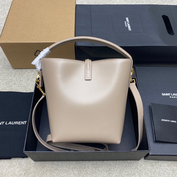SAINT LAURENT 749036 カーフレザー、カーフ ブラック、ゴールド バケツバッグ クラシック 20x17x13cm サイズ:20x17x13cm