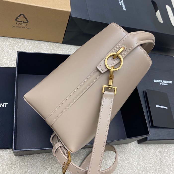 SAINT LAURENT 749036 カーフレザー、カーフ ブラック、ゴールド バケツバッグ クラシック 20x17x13cm サイズ:20x17x13cm