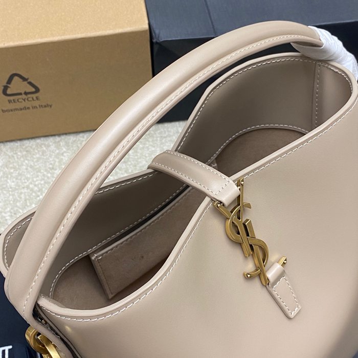 SAINT LAURENT 749036 カーフレザー、カーフ ブラック、ゴールド バケツバッグ クラシック 20x17x13cm サイズ:20x17x13cm