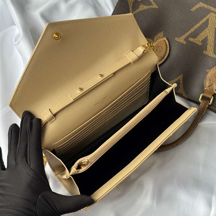 SAINT LAURENT 360452 カーフレザー ゴールド 封筒バッグ 封筒、クラシック 14x5cm サイズ:22.5x14x4cm