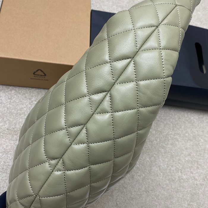 SAINT LAURENT 858160 ラムレザー グリーン、ゴールド ハンドバッグ イカール 47x35x15cm サイズ:47x35x15cm