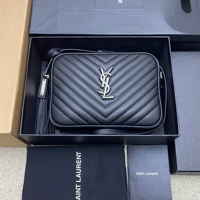 SAINT LAURENT 505730 ブラック、シルバー 斜め掛けバッグ クラシック 23x16cm サイズ:23x16cm