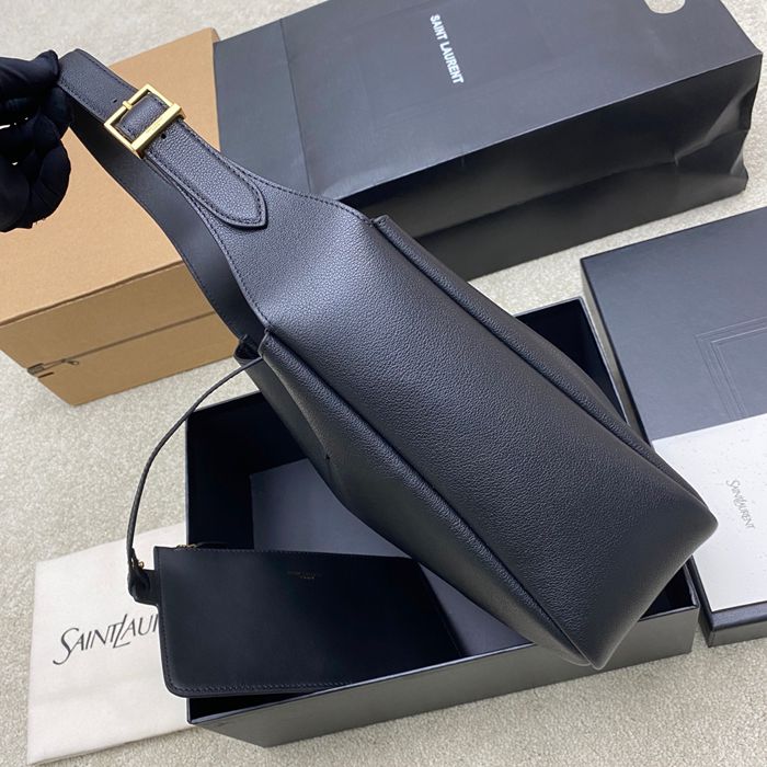 SAINT LAURENT 850533 ブラック、ゴールド 脇下バッグ クラシック 22x22x10cm サイズ:22x22x10cm