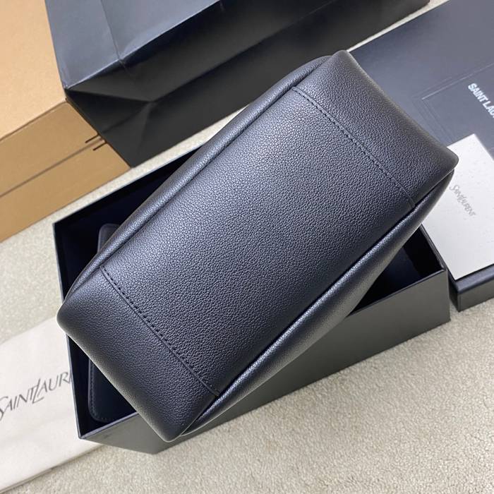 SAINT LAURENT 850533 ブラック、ゴールド 脇下バッグ クラシック 22x22x10cm サイズ:22x22x10cm