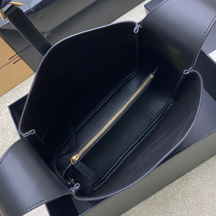 SAINT LAURENT 850533 ブラック、ゴールド 脇下バッグ クラシック 22x22x10cm サイズ:22x22x10cm
