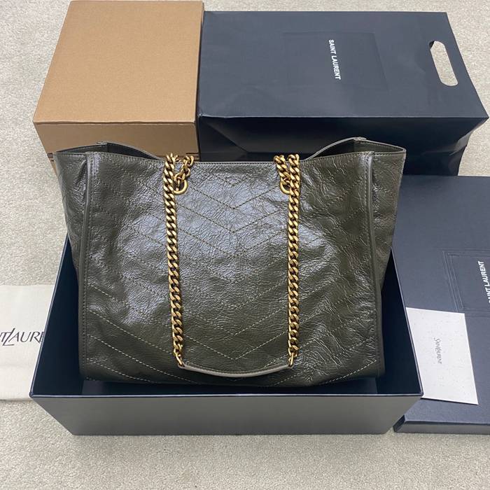 SAINT LAURENT 871151 カーフレザー ブラック、グリーン、ゴールド ハンドバッグ チェーン、ニキ、大 33x27x14cm サイズ:33x27x14cm