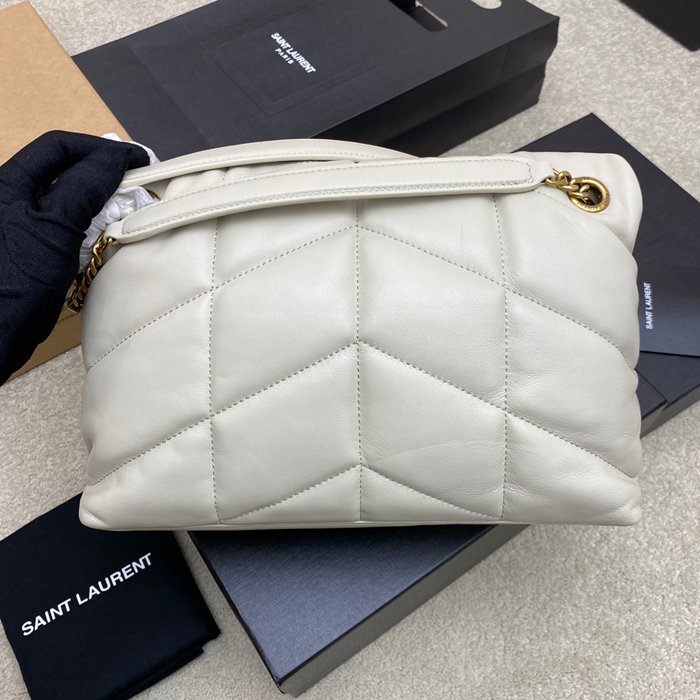 SAINT LAURENT 577476 ラムレザー、カーフレザー ホワイト、ゴールド、シルバー 斜め掛けバッグ チェーン、クラシック 29x17x11cm サイズ:29x17x11cm