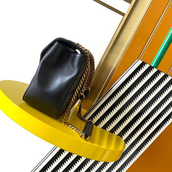 SAINT LAURENT 801439 ラムレザー 斜め掛けバッグ チェーン 29x17cm サイズ:29x17cm