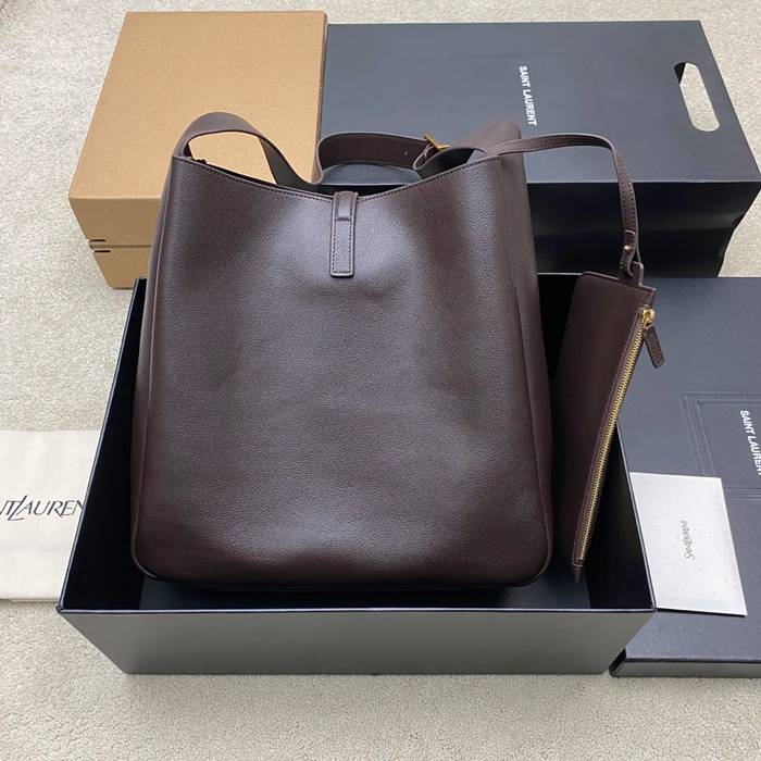 SAINT LAURENT 850545 カーフレザー ブラック、ゴールド ショルダーバッグ、脇下バッグ クラシック 31x30x13cm サイズ:31x30x13cm