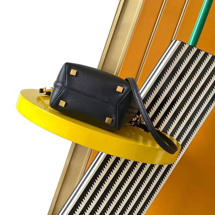 SAINT LAURENT 765870 カーフレザー、カーフ ゴールド 斜め掛けバッグ、バケツバッグ ミニ、クラシック 15x13cm サイズ:15x13cm
