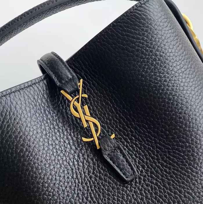 SAINT LAURENT 765870 カーフレザー、カーフ ゴールド 斜め掛けバッグ、バケツバッグ ミニ、クラシック 15x13cm サイズ:15x13cm