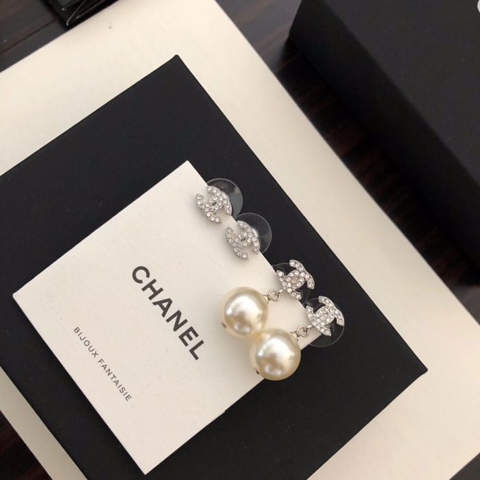 シャネル スタイル ピアス C パール