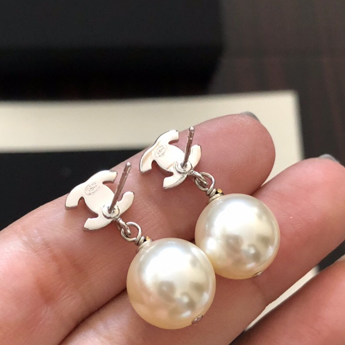 シャネル スタイル ピアス C パール