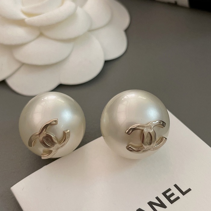 シャネル スタイル ピアス パール