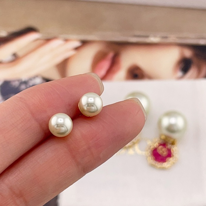 ディオール スタイル ピアス クローバー