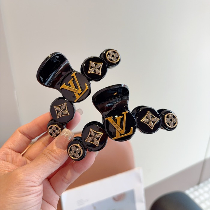 ルイ ヴィトン スタイル ヘアクリップ レター