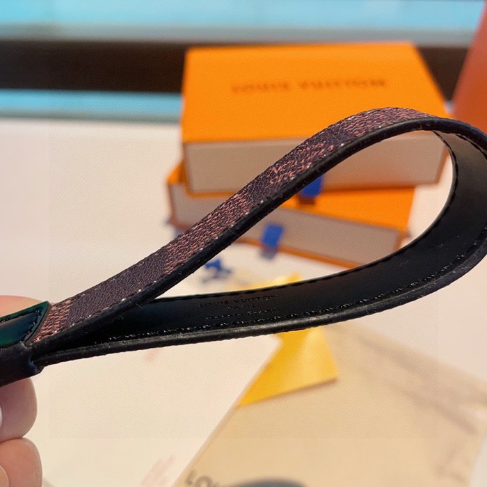 ルイ ヴィトン スタイル キーリング ダミエ モノグラム スニーカー