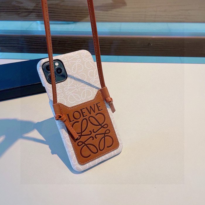 ロエベ スタイル スマホケース