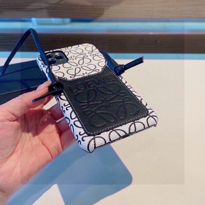 ロエベ スタイル スマホケース