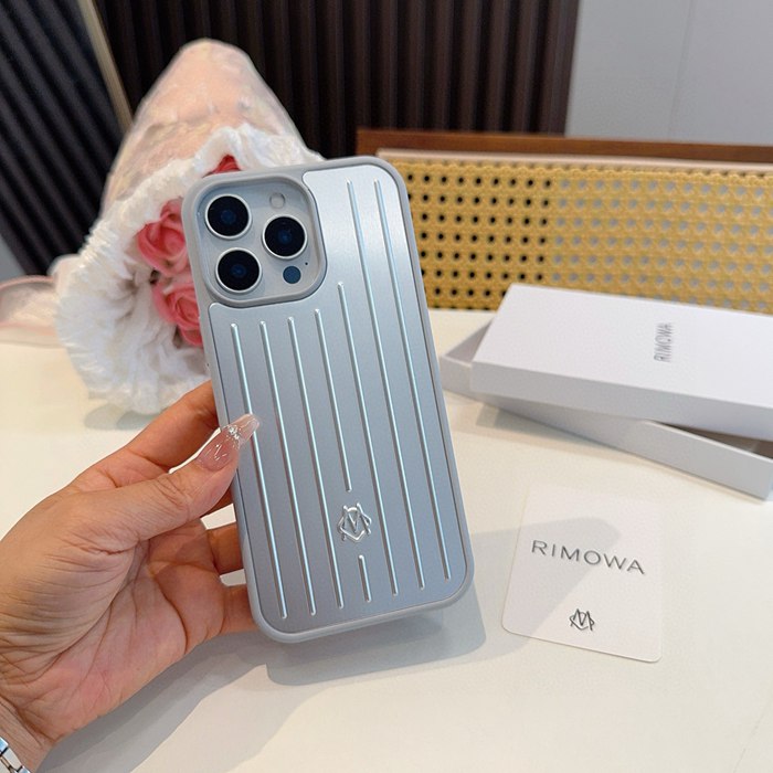 リモワ スタイル スマホケース