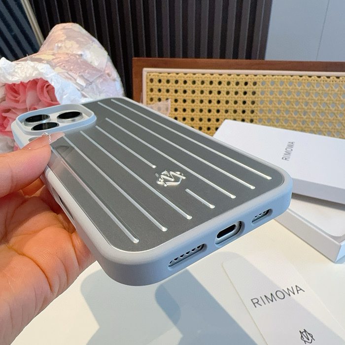リモワ スタイル スマホケース