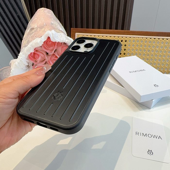 リモワ スタイル スマホケース