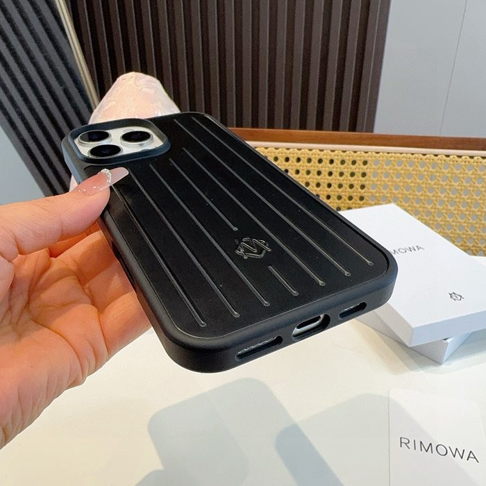 リモワ スタイル スマホケース