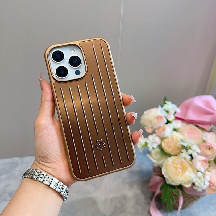リモワ スタイル スマホケース