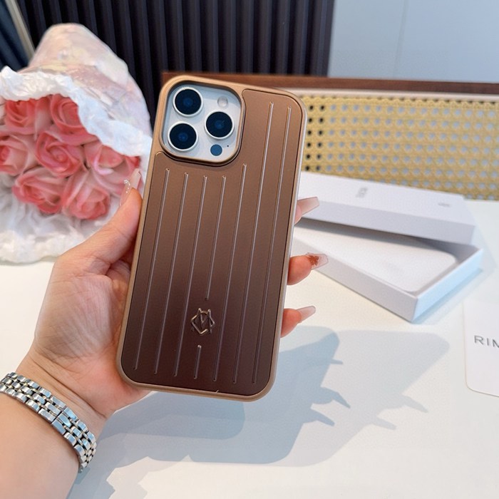 リモワ スタイル スマホケース