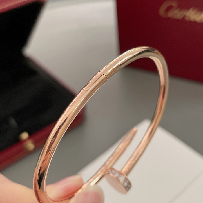 カルティエ スタイル ブレスレット