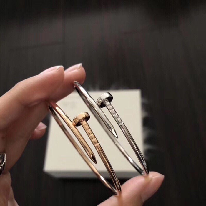 カルティエ スタイル ブレスレット