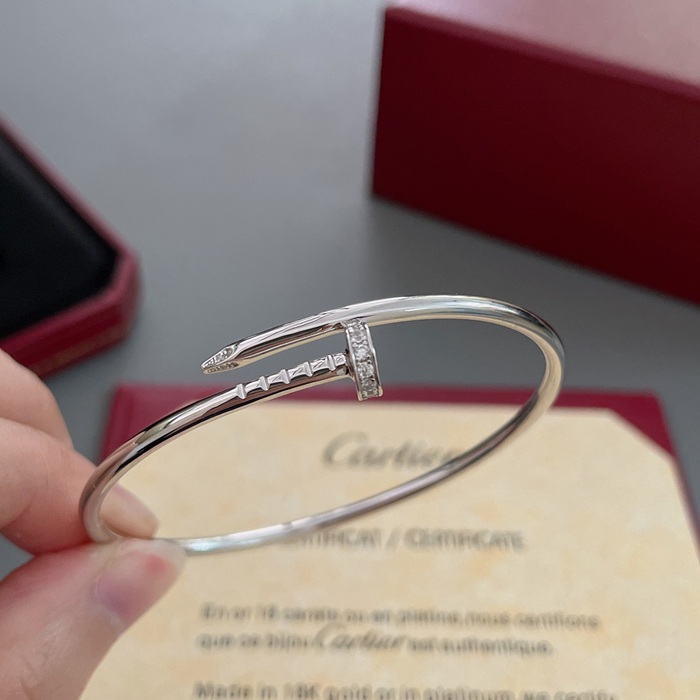 カルティエ スタイル ブレスレット