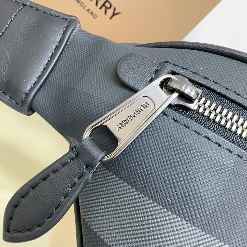 BURBERRY バーチバーン チェック ウエストバッグ メンズ 37.5×17×8cm