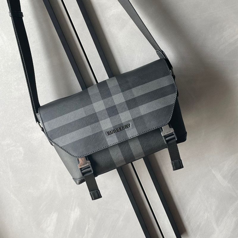 BURBERRY メッセンジャーバッグ チャコールチェック メンズ 29×17.5×8.5cm BURBERRY メッセンジャーバッグ チャコールチェック メンズ 29×17.5×8.5cm