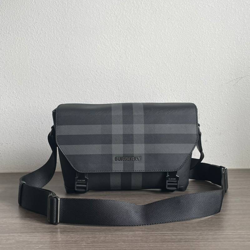 BURBERRY メッセンジャーバッグ チャコールチェック メンズ 29×17.5×8.5cm
