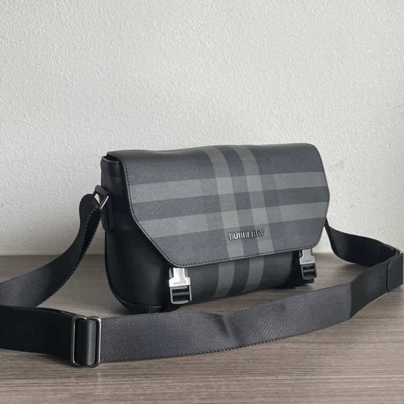 BURBERRY メッセンジャーバッグ チャコールチェック メンズ 29×17.5×8.5cm