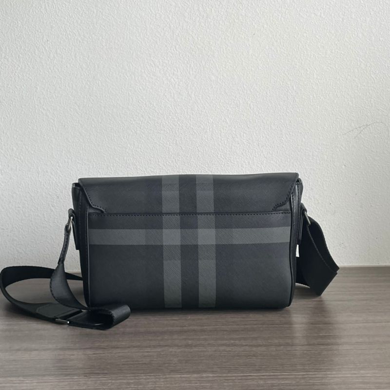 BURBERRY メッセンジャーバッグ チャコールチェック メンズ 29×17.5×8.5cm