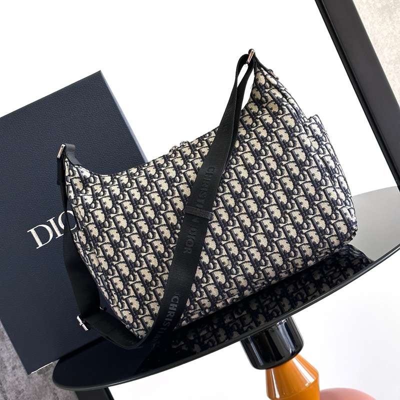 DIOR ライダー ソフト ショルダーバッグ オブリーク メンズ 36×30.5×14.5cm