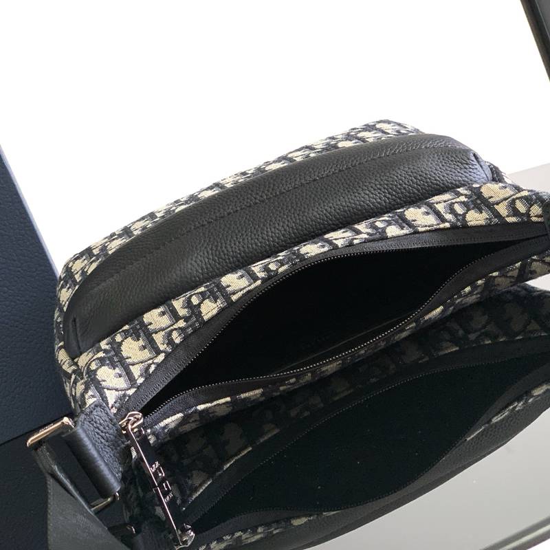 DIOR ライダー ソフト ショルダーバッグ オブリーク メンズ 25×22×9cm