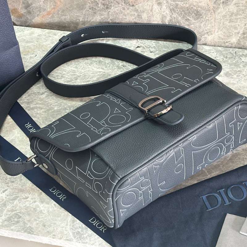 DIOR デイリー メッセンジャーバッグ ディオールグラヴィティ レザー メンズ 28×18×9.5cm
