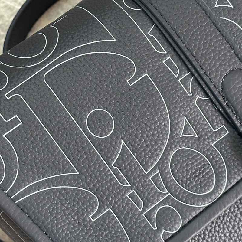 DIOR デイリー メッセンジャーバッグ ディオールグラヴィティ レザー メンズ 28×18×9.5cm