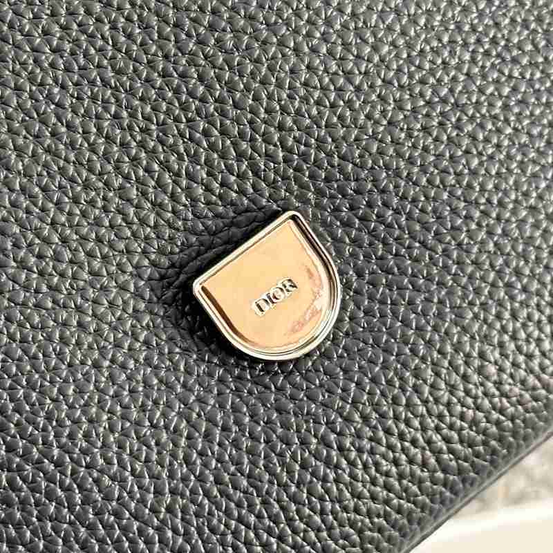 DIOR デイリー メッセンジャーバッグ ディオールグラヴィティ レザー メンズ 31×25×13cm
