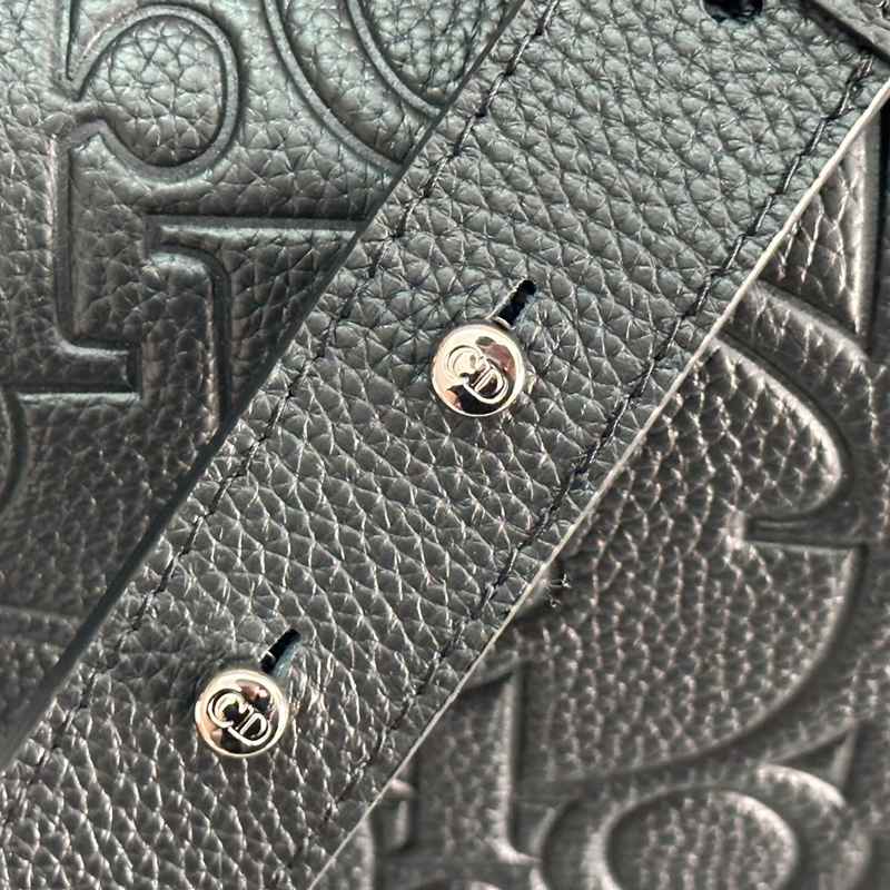 DIOR デイリー メッセンジャーバッグ ディオールグラヴィティ レザー メンズ 31×25×13cm