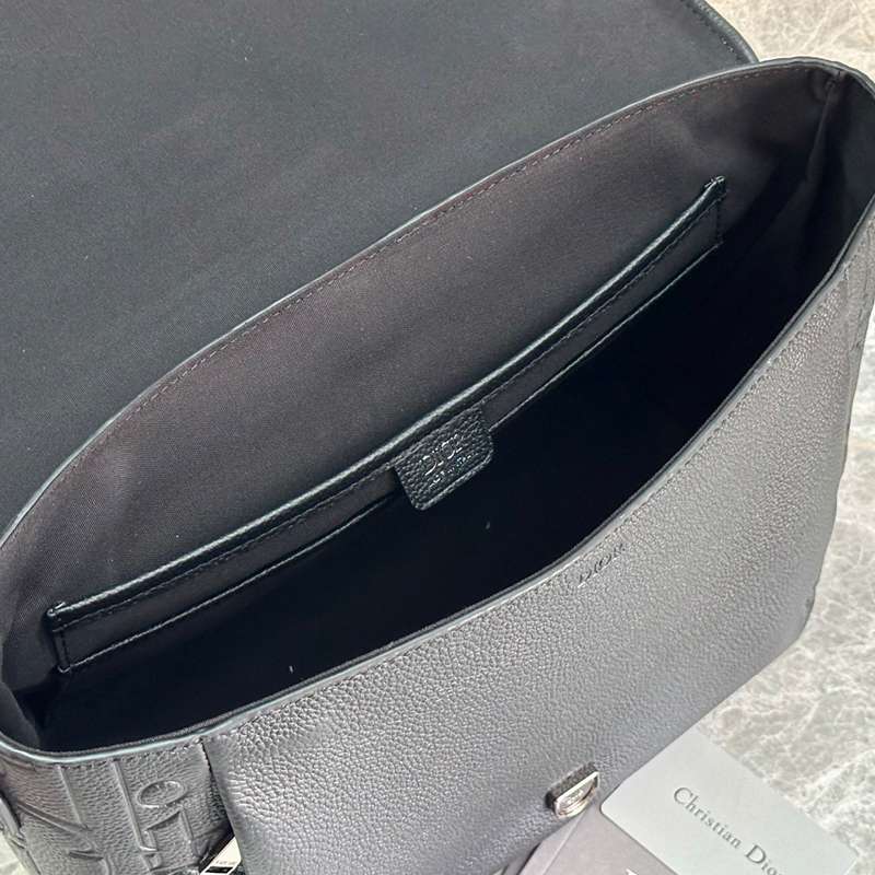 DIOR デイリー メッセンジャーバッグ ディオールグラヴィティ レザー メンズ 31×25×13cm